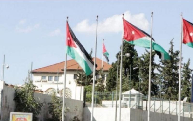 على طريق "الرابع"