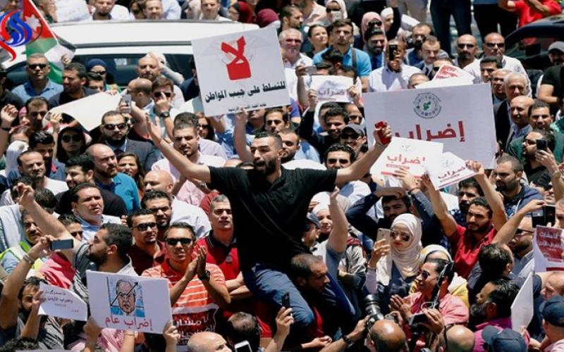 ترجيح تمرير "ضريبة الدخل" تحت قبة البرلمان