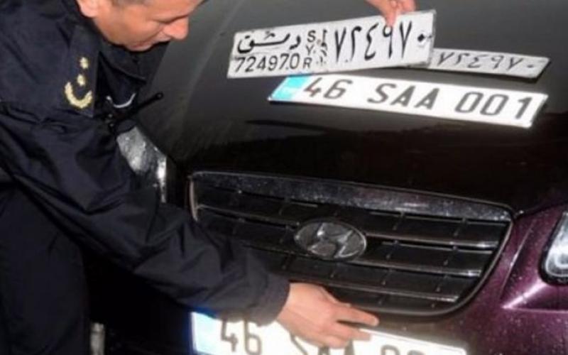 منح الطلبة السوريين حق شراء سيارة أردنية