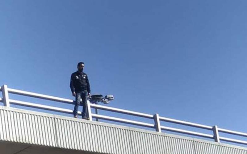 الامن يثني شابا عن الانتحار من فوق جسر ’الداخلية‘