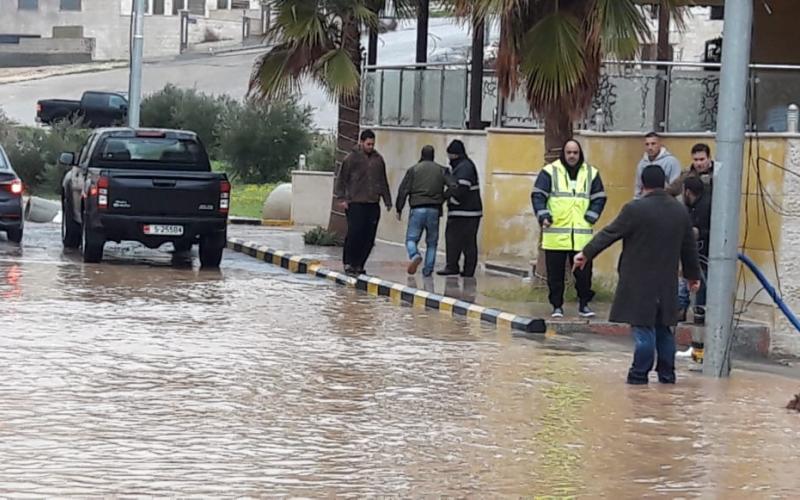 الحكومة: صلاحيات للوزراء والمسؤولين بالسماح للموظفين بمغادرة العمل بسبب الطقس