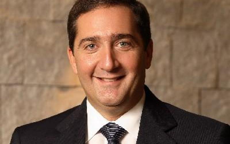 الرفاعي: الحكومات عيّنت أشخاصا لإرضاء نواب