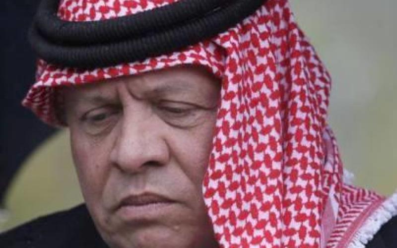 الملك وولي العهد يقدمان العزاء لعشيرة العربيات (فيديو)