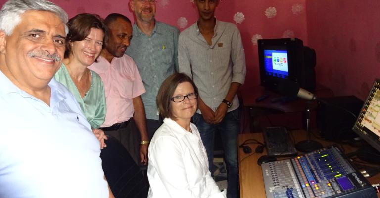 Swedish delegation visits Valley Radio station