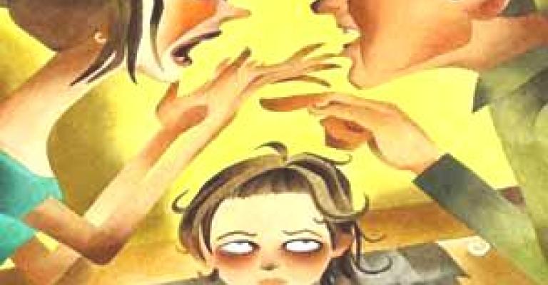 نساء ضحايا المماطلة القضائية للحصول على حق الاستزارة نساء ضحايا المماطلة القضائية للحصول على حق الاستزارة