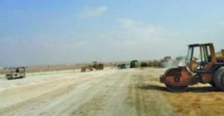 دعوات لفتح مخيم للسوريين والكف عن سياسة الضباب