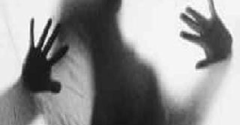 منظمة حقوقية تنجح في بناء أسرة لفتاة كانت مهددة بالقتل منظمة حقوقية تنجح في بناء أسرة لفتاة كانت مهددة بالقتل