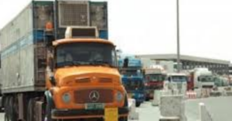 عودة حركة الاستيراد والتصدير بين الاردن وسوريا 