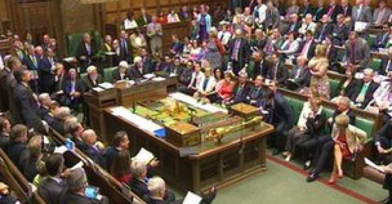 الأزمة السورية: مجلس العموم البريطاني يناقش الأزمة لكنه لن يتخذ قرارا الأزمة السورية: مجلس العموم البريطاني يناقش الأزمة لكنه لن يتخذ قرارا