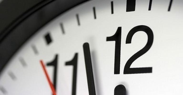 انعكاسات العودة للتوقيت الشتوي على مختلف القطاعات انعكاسات العودة للتوقيت الشتوي على مختلف القطاعات