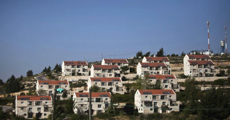 عطاءات لإنشاء 1500 وحدة استيطانية بالقدس والضفة