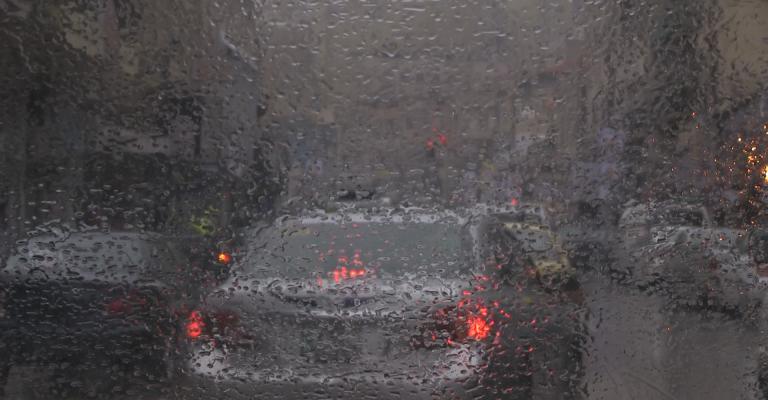 أجواء غائمة واحتمال لأمطار خفيفة