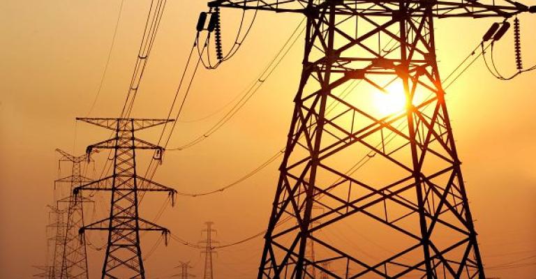عمال كهرباء إربد يبدأون توقفا عن العمل