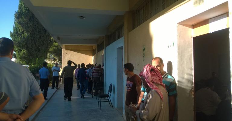 قطع الإنترنت عن مركزي اقتراع في الموقر والبلقاء بعد اعتداء عليهما قطع الإنترنت عن مركزي اقتراع في الموقر والبلقاء بعد اعتداء عليهما