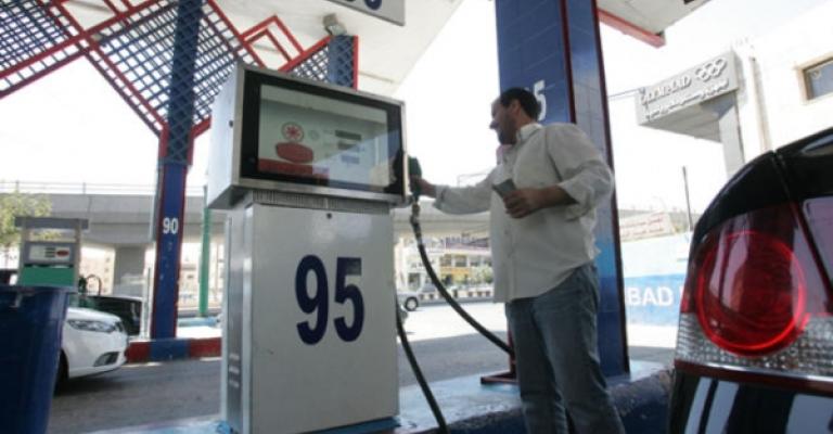 ضريبة الحكومة على المحروقات ستوفر 210 مليون دينار سنويا ضريبة الحكومة على المحروقات ستوفر 210 مليون دينار سنويا