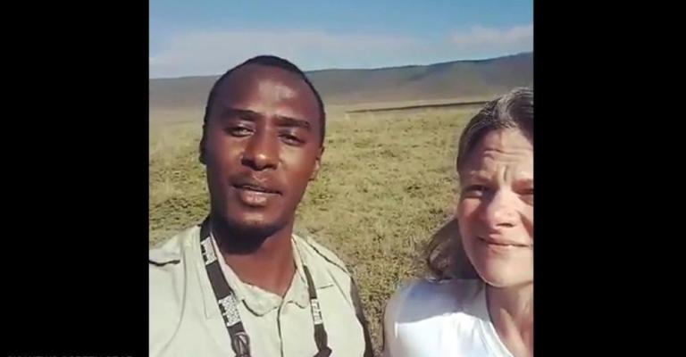 فيديو "الترجمة المحرّفة" يطيح مرشدا سياحيا فيديو "الترجمة المحرّفة" يطيح مرشدا سياحيا