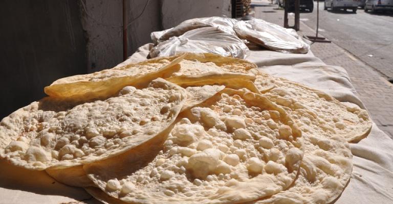 الحموي يبين حقيقة ارتفاع اسعار الخبز