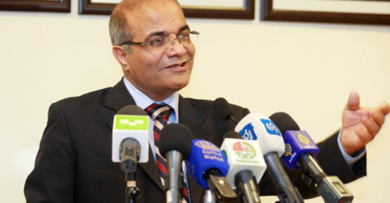 نقيب الصحفيين: تفاجأنا بالحكم الصادر بحق تيسير النجار