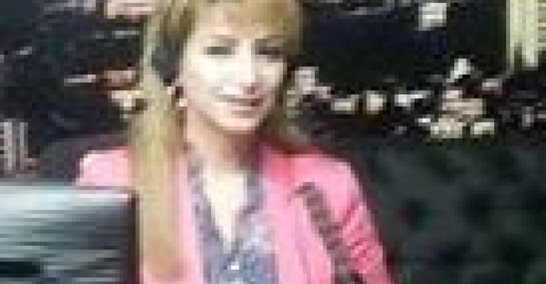 المرأة بين العمل والمنزل .. اختيار أم قرار ؟ 