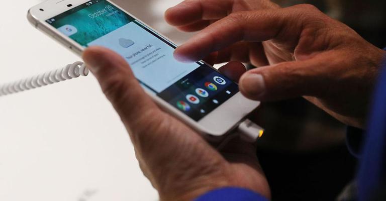 هكذا ستحدث غوغل ثورة في شاشات الهواتف