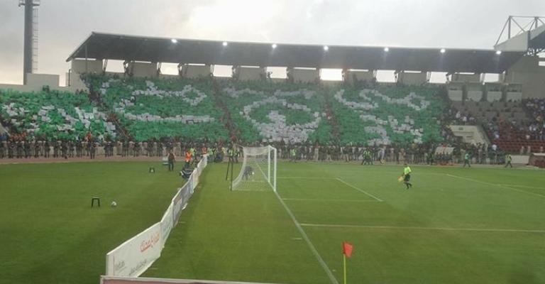 الوحدات يتضامن مع إضراب الأسرى (شاهد)