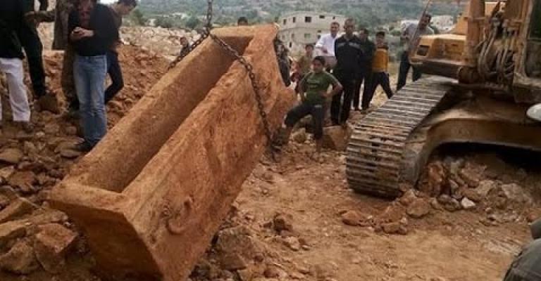 العثور على مدفن أثري في بيت راس