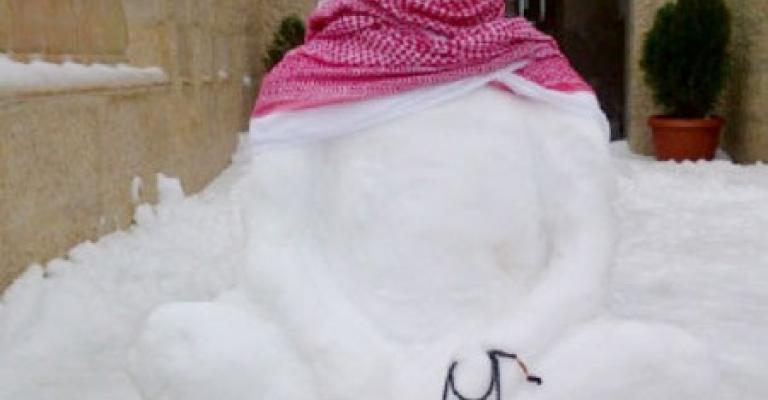 تغطية الأنف والفم بوشاح في الشتاء يقي من الأزمات