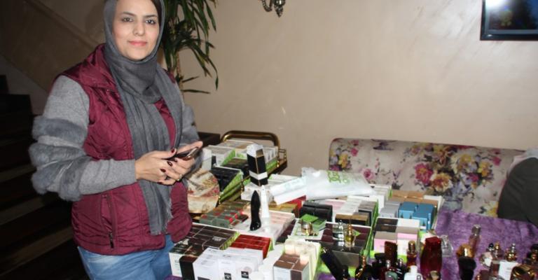 سوق حكايا يجمع المبدعين في الحرف اليدوية تحت مظلة واحدة