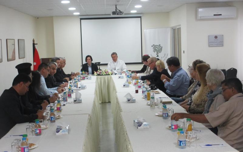 وفد من كلية القديس جورج والمركز الأنجليكاني يزور المعهد الملكي للدراسات الدينية