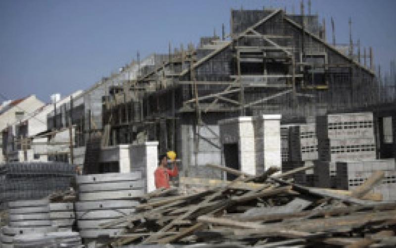 إسرائيل: لن نتراجع عن التوسع بالمستوطنات