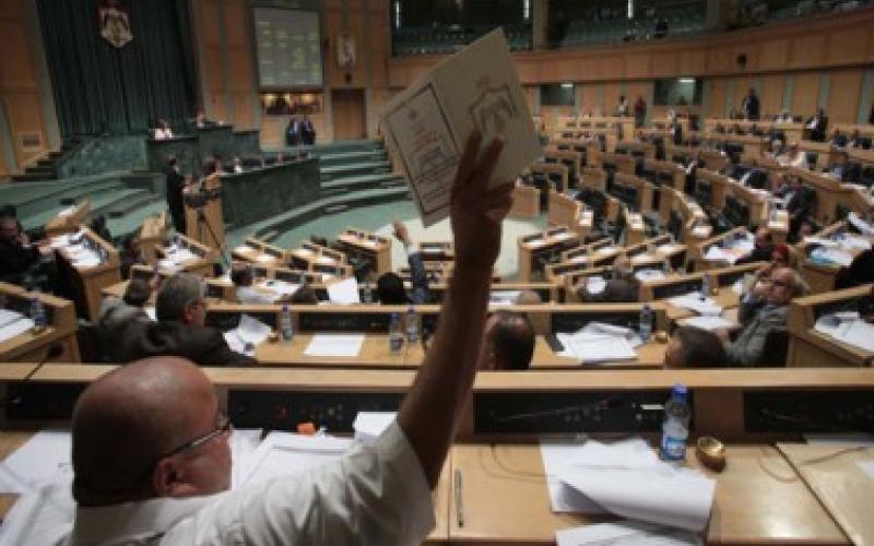 أعضاء مجالس أمانة سابقون زملاء في برلمان 17