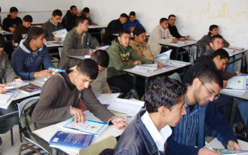 "التربية" تعمم الخطة الدراسية الجديدة للصف 11 الأدبي