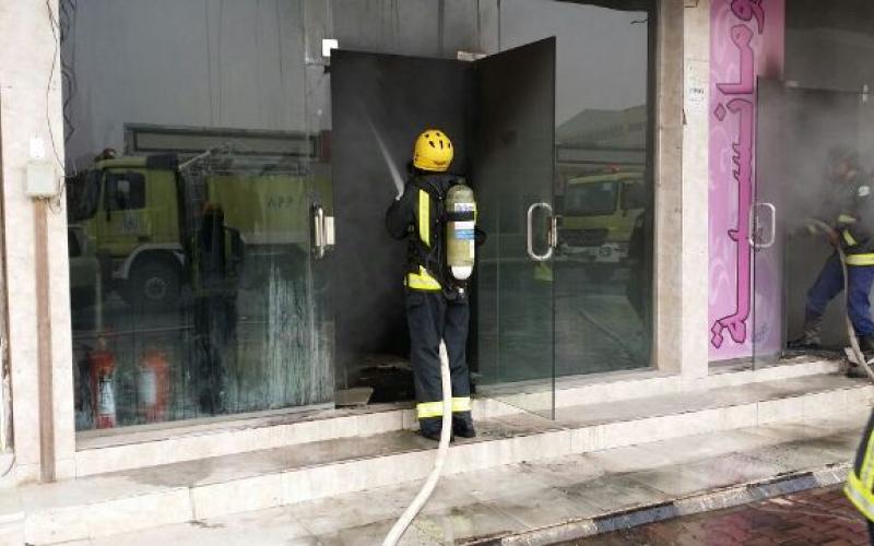 حريق في محل ألبسة في الزرقاء