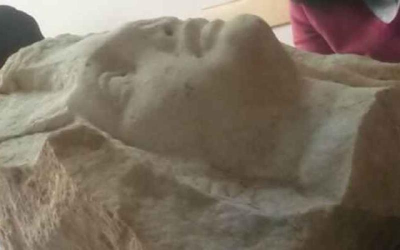 الأردن يسلم رأس الاسكندر الأكبر لمصر