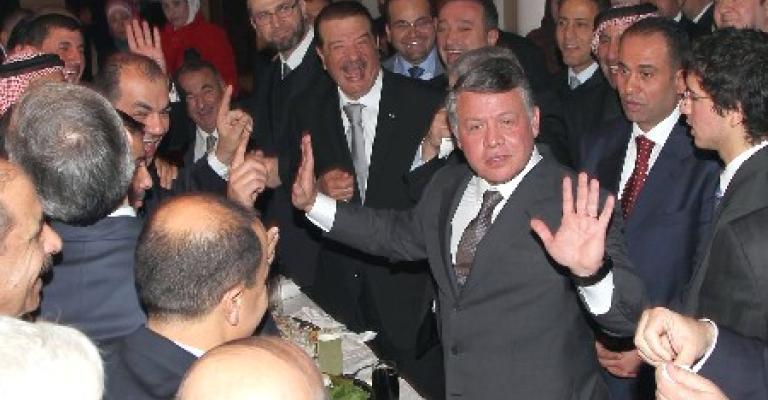 الملك يبحث مع نواب الوضع الإقليمي