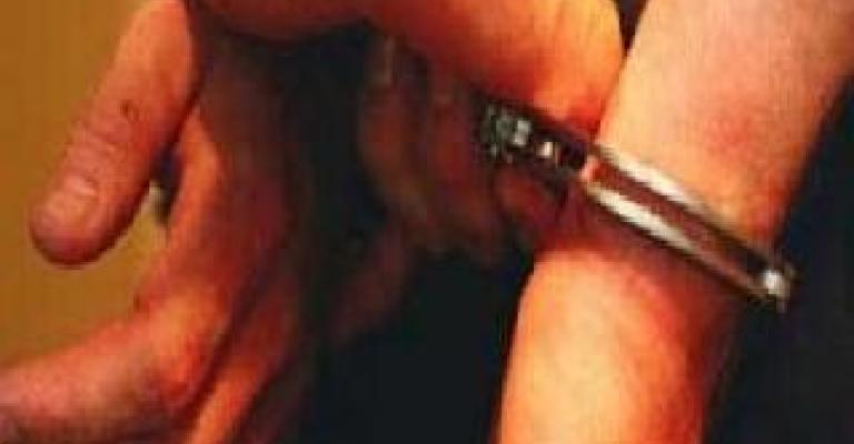 وفاة مطلوب أثناء القبض عليه بمعان