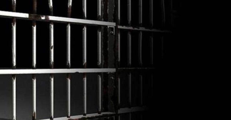 اخلاء سبيل موظفين من الغذاء والدواء بعد توقيفها بالخطأ