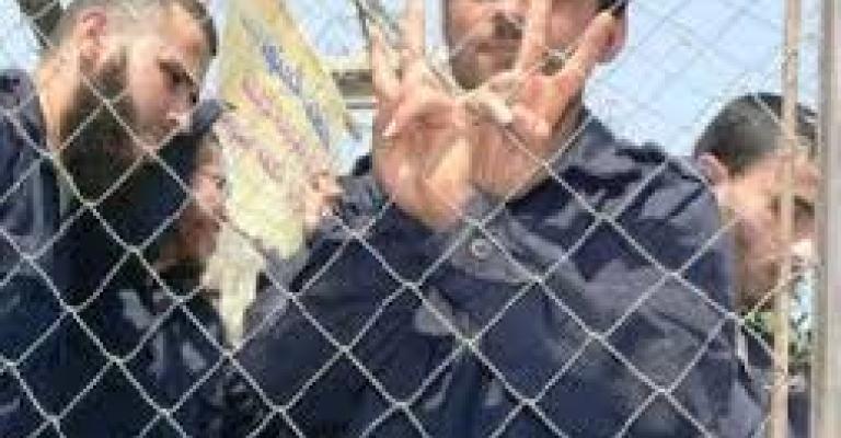 جمعية تطالب الحكومة الإفصاح عن جهودها للإفراج عن الأسرى