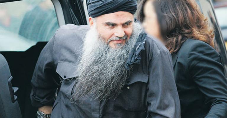 تهمة القيام بأعمال إرهابية لأبو قتادة