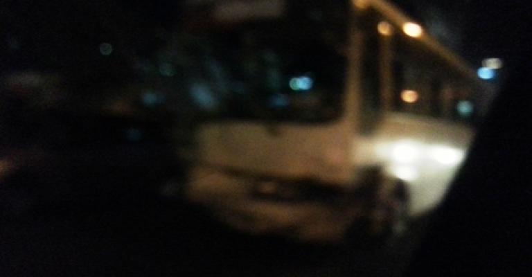 وفاة و16 إصابة إثر تدهور حافلة واصطدامها بـ26 مركبة