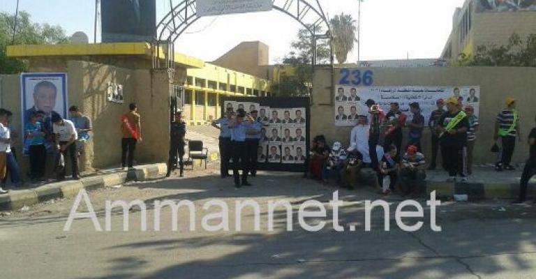 نزاهة: انتهاكات في مراكز اقتراع ونائب يدعو للتصويت لابنه