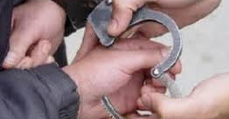 القبض على متورطين في استصدار شهادات منشأ مزورة