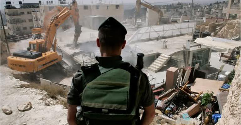 إسرائيل تهدم منزلين بالقدس المحتلة