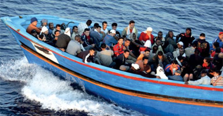 كوشنير: أوروبا تتحمل الذنب في غرق المهاجرين
