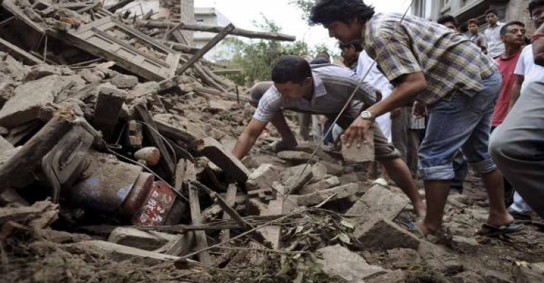 ارتفاع حصيلة زلزال نيبال إلى أكثر من 3 آلاف قتيل