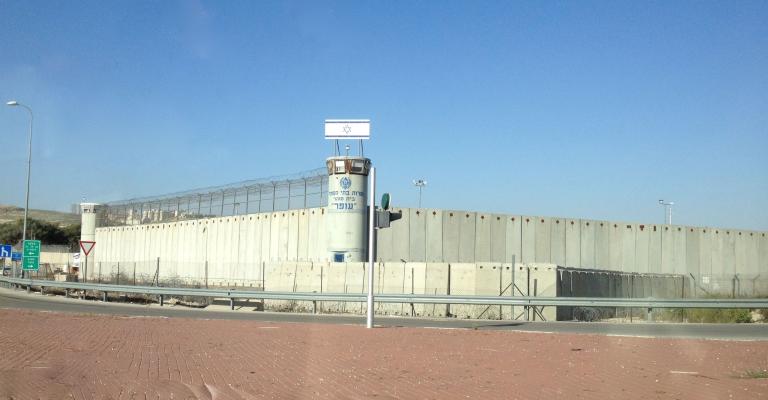 93 طفلاً في سجن "عوفر" الاسرائيلي