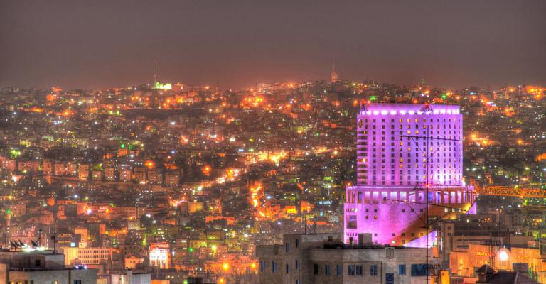 أجواء صيفيّة واحتماليّة لتشكّل الضباب ساعات الصباح