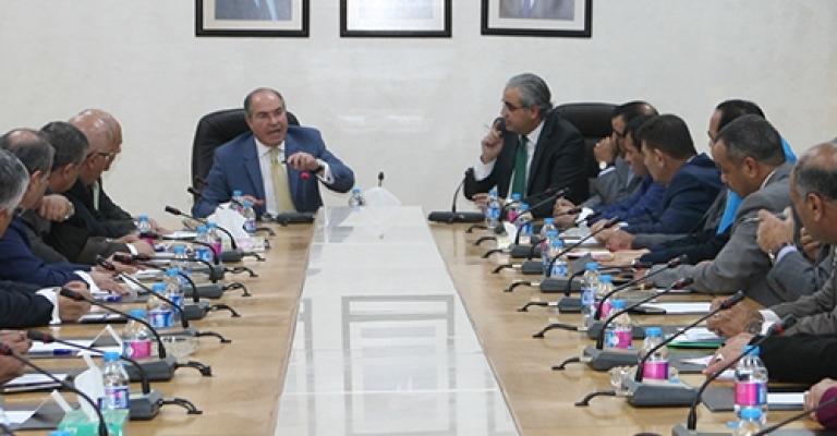 الملقي: لا عروض غاز من دول أخرى