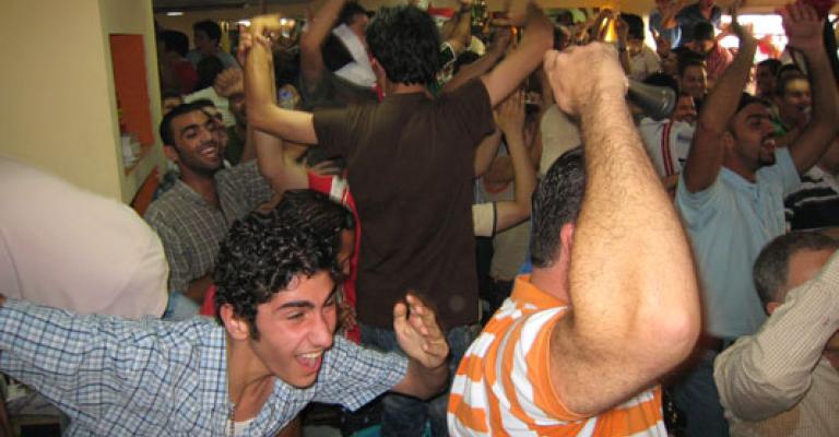 عمان ترتدي حلة كأس العالم 2010