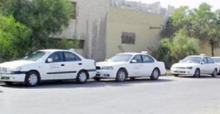 السيارات الخاصة تنافس سرفيس جسر الملك حسين في قوتها